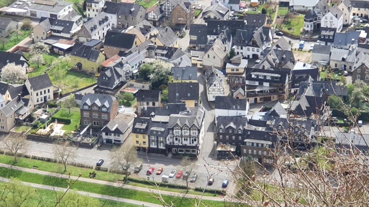 Hotel Zur Winzergenossenschaft Эрнст Экстерьер фото