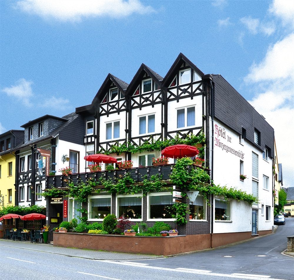 Hotel Zur Winzergenossenschaft Эрнст Экстерьер фото
